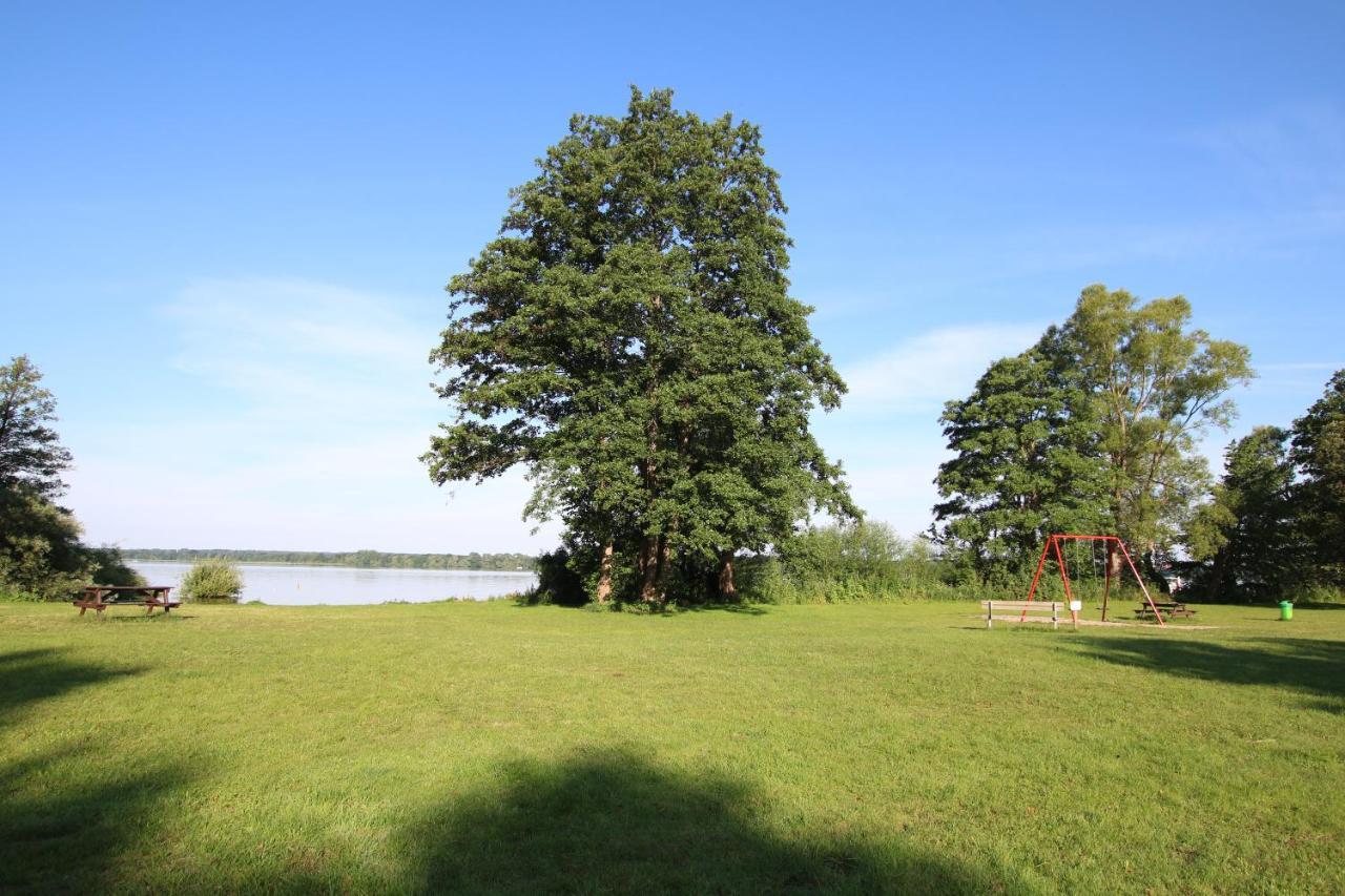 Ferienwohnung FeWo Ferienanlage Flessenow Exterior foto